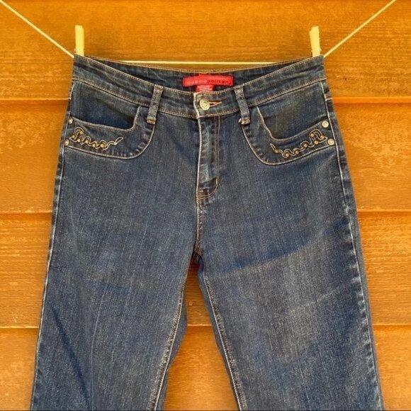 Cosmopolitan Jeanwear Blue Embroidered Bootcut Midrise Denim Loose Fit Jeans - Picture 4 of 12